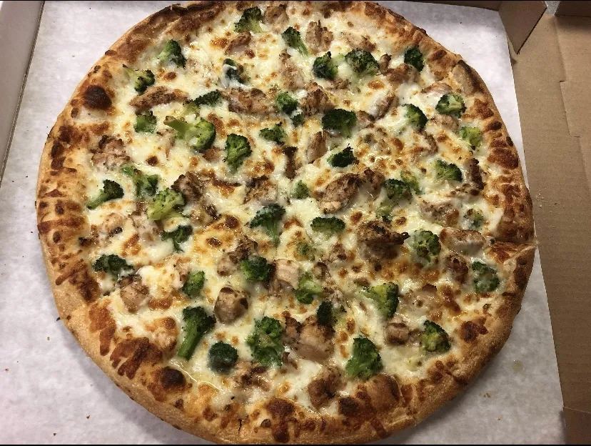 Chicken Broccoli Alfredo Pizza